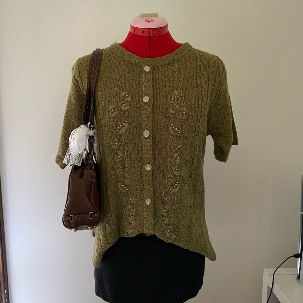 fake button knitted cardigan